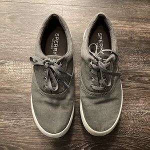 Sperry Men's Gray Casual Shoes Size 9
Used Grey Laces Sneakers